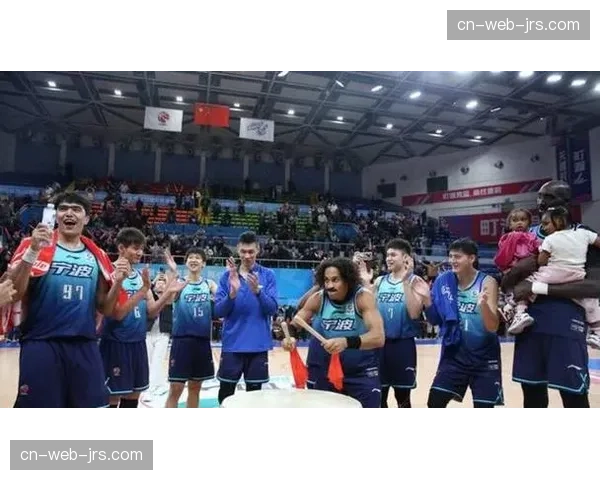 青岛队内线高度优势 面对小个阵容时体现价值